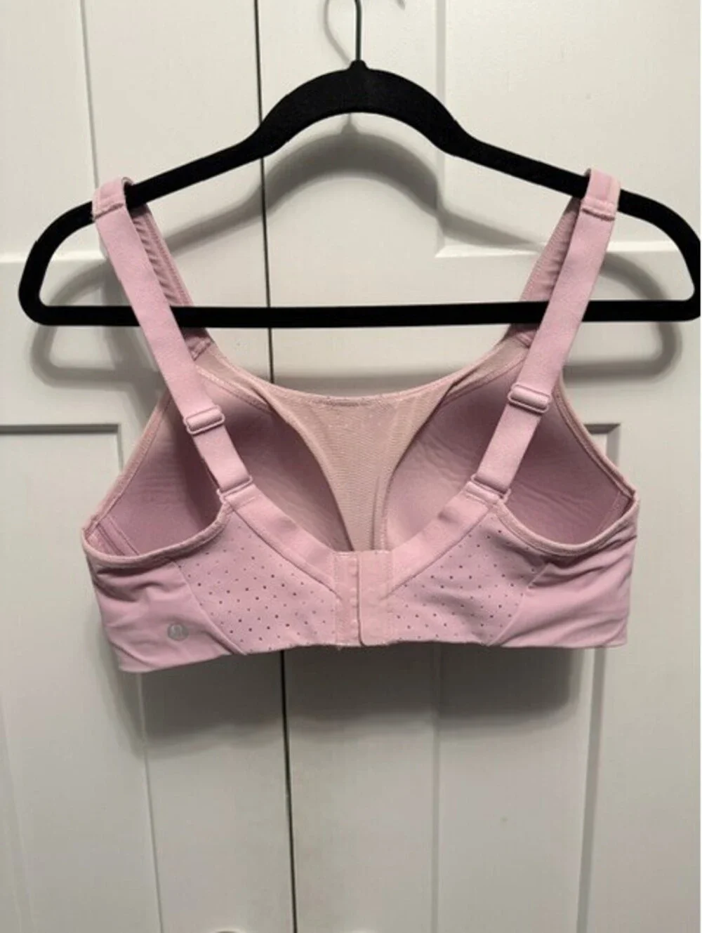 Lululemon Run times sports bra in lilac sweat wicking fabric size 36C